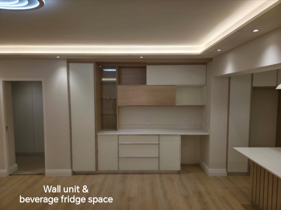 5 Bedroom Property for Sale in Baron View Western Cape